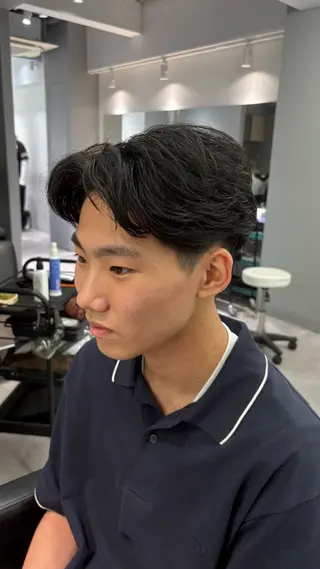 ショート パーマ メンズ 高橋 周のヘアスタイル