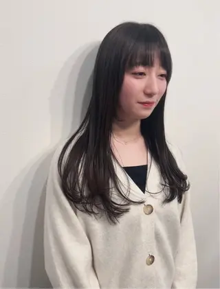 ミディアム バタフライレイヤー/ ニシトモユキのヘアスタイル