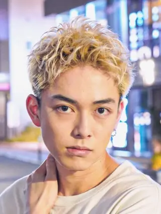 カラー パーマ メンズ 中谷海里/フェザー パーマ/スパイキーのヘアスタイル