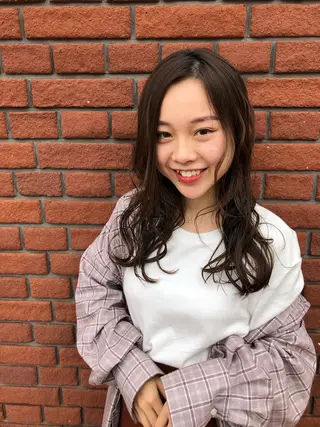 セミロング カラー 伊藤 慶太のヘアスタイル
