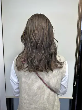 ミディアム カラー ブリーチカラー🫧 森　凪沙のヘアスタイル