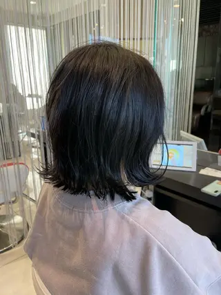 ミディアム ブリーチしてても 綺麗にかかる縮毛矯正のヘアスタイル