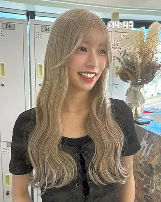 ロング カラー 盛れる艶髪カラー Harusa🎀のヘアスタイル
