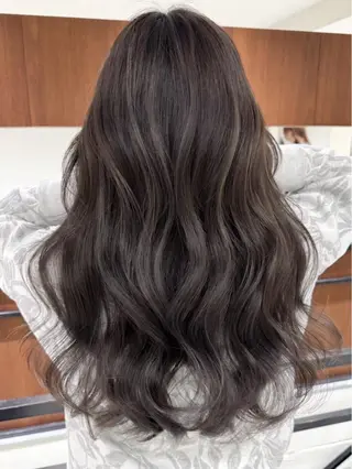 ロング カラー 透明感カラー/似合わ せカラーMIKAのヘアスタイル