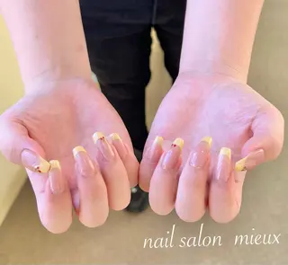 ネイル Nalu nailのネイルデザイン