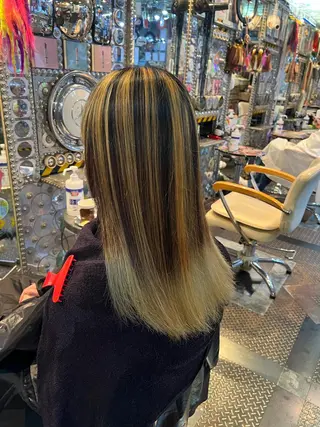 ロング カラー KOYA ｺﾔのヘアスタイル