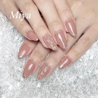 ネイル 🦋 Queenieのネイルデザイン
