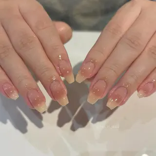 ネイル Bloom 莉子のネイルデザイン