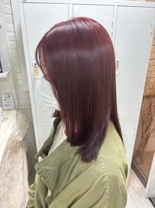 セミロング 西山 ミユのヘアスタイル