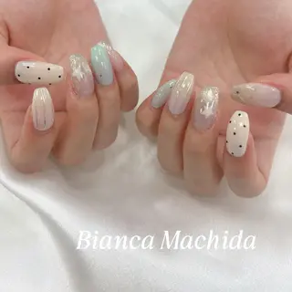 ネイル Bianca 🌟 yanagihasiのネイルデザイン
