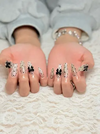 ネイル AURA NAIL🎀💅のネイルデザイン