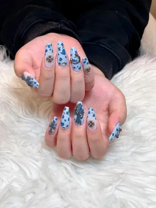 ネイル Eli Muse 新宿ネイルのネイルデザイン