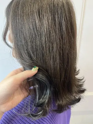 ミディアム カラー 亀田 幸美のヘアスタイル