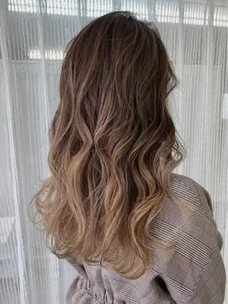 セミロング カラー パーマ ネイル 豊橋美容院 ソンリエのヘアスタイル