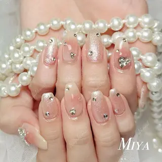 ネイル 🦋 Queenieのネイルデザイン