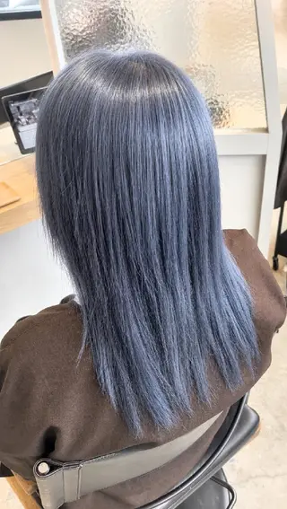 セミロング カラー 古屋 美春のヘアスタイル