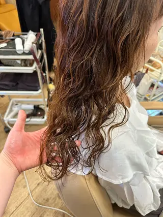 ロング 冨士 美織のヘアスタイル