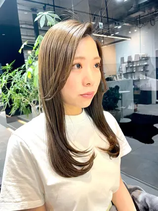 ロング 小田 桜のヘアスタイル
