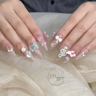 ネイル MaggieNail timiのネイルデザイン