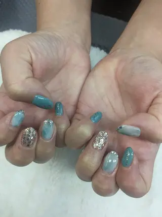 ネイル sanjo 🧸yuki🤎のネイルデザイン