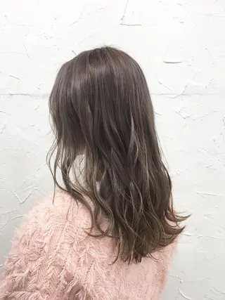 ミディアム カラー 脱!黒髪 ダブルカラー【上野】のヘアスタイル
