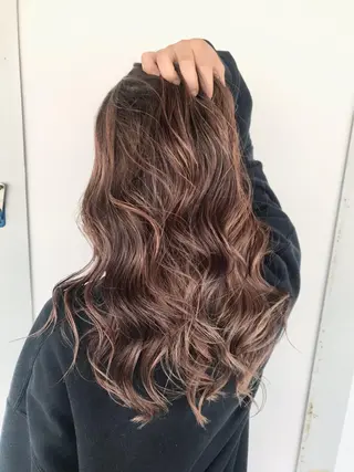 ロング タカツド ユウキのヘアスタイル