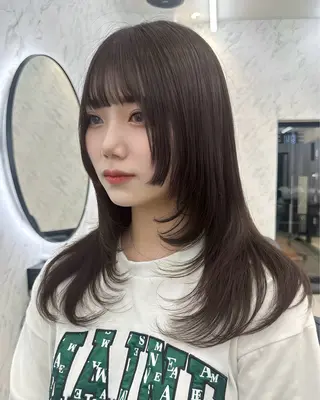 セミロング カラー 遠藤沙也加 /レイヤーカットのヘアスタイル