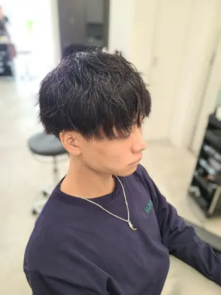 ショート パーマ メンズ 桐島 令奈のヘアスタイル