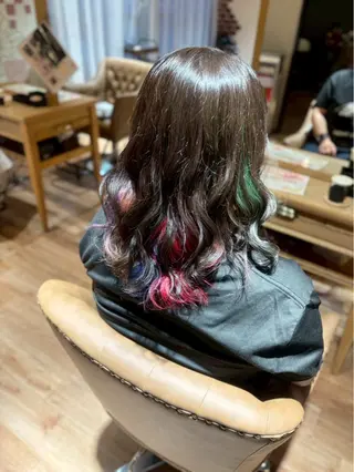 ミディアム ブリーチ・カットモデ ル募集中🫧高口小春のヘアスタイル