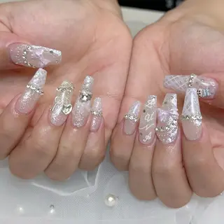 ネイル nami🐰🎀 ガーリー/堺筋本町のネイルデザイン