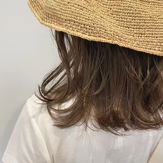 ミディアム カラー H梅田 / 811 堀本菜奈のヘアスタイル