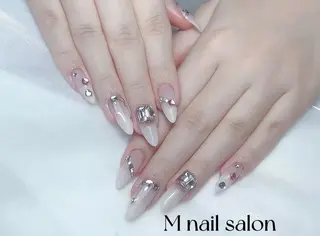 ネイル M🌷nail 長さだし専門店のネイルデザイン