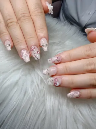 ネイル Lee Nailsのネイルデザイン