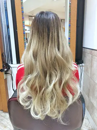 セミロング 韓国ヘア🤍髪質改善 🇰🇷AKANEのヘアスタイル