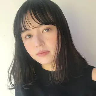 セミロング 佐藤 和佳菜のヘアスタイル