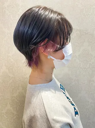 ショート カラー デザインカラー✨新倉 佑奈のヘアスタイル