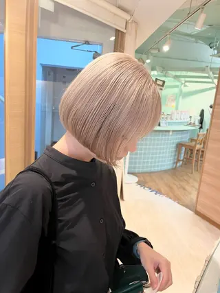 カラー ハイトーン/韓国 ヘア　momo˚✧₊のヘアスタイル