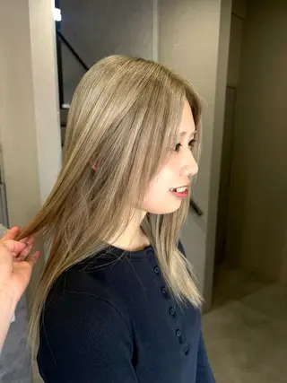 ロング カラー 中西 琉渚のヘアスタイル