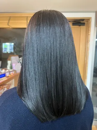 ミディアム カラー 田中 しずかのヘアスタイル