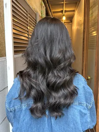 セミロング パーマ 吉田 光佑のヘアスタイル