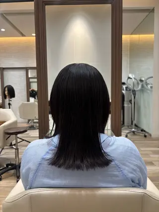 ミディアム 田中 桃嶺のヘアスタイル