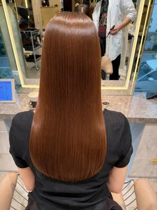セミロング 圧倒的美髪ストレート ツダケイタロウのヘアスタイル