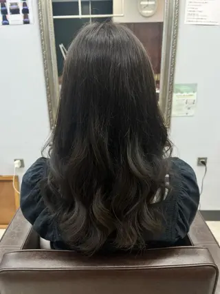 セミロング カラー 産休の為お休みです! 小島凜のヘアスタイル