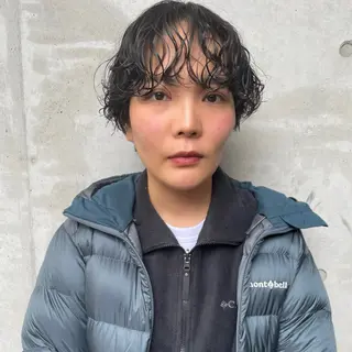 ショート パーマ ホリケ アオイのヘアスタイル