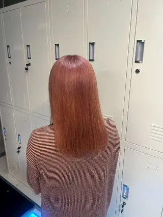 カラー ロング 地雷系🎀ハイトーン 💙荒川結星のヘアスタイル