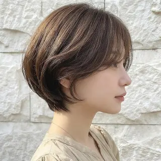 ショート 庭木華瑠🐾ボブ🧡 透明感カラー✨のヘアスタイル