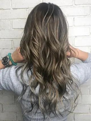 ロング カラー welring hair salonのヘアスタイル