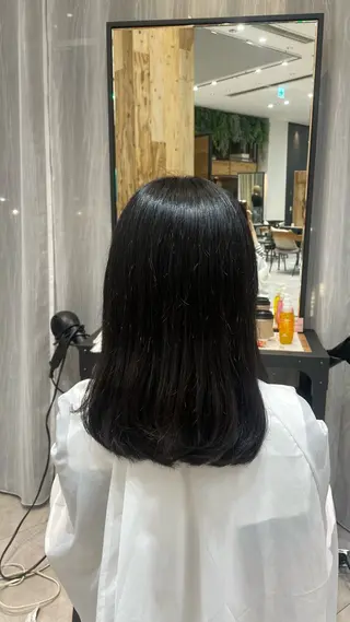 セミロング いわどう はるかのヘアスタイル