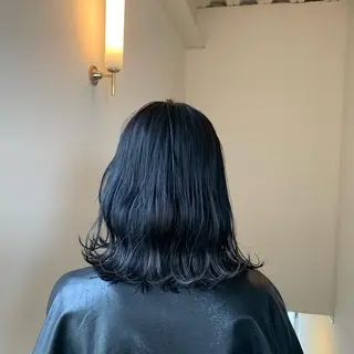 ミディアム カラー ヘアアレンジ 本間 結衣のヘアスタイル