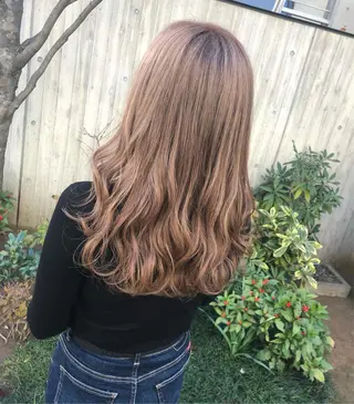 ロング カラー Loob.TOKYO MIYA🌈のヘアスタイル